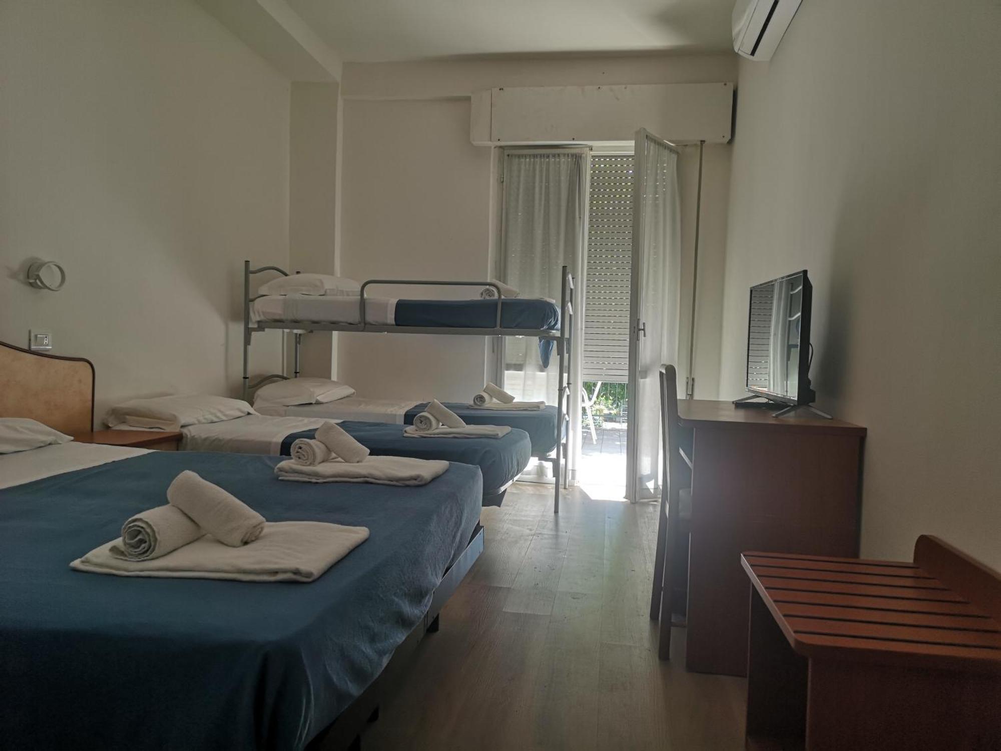 Hotel Holiday Sunshine Summer Misano Adriatico Εξωτερικό φωτογραφία