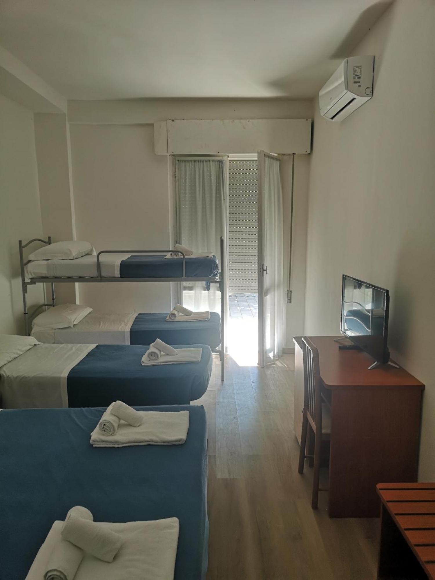 Hotel Holiday Sunshine Summer Misano Adriatico Εξωτερικό φωτογραφία