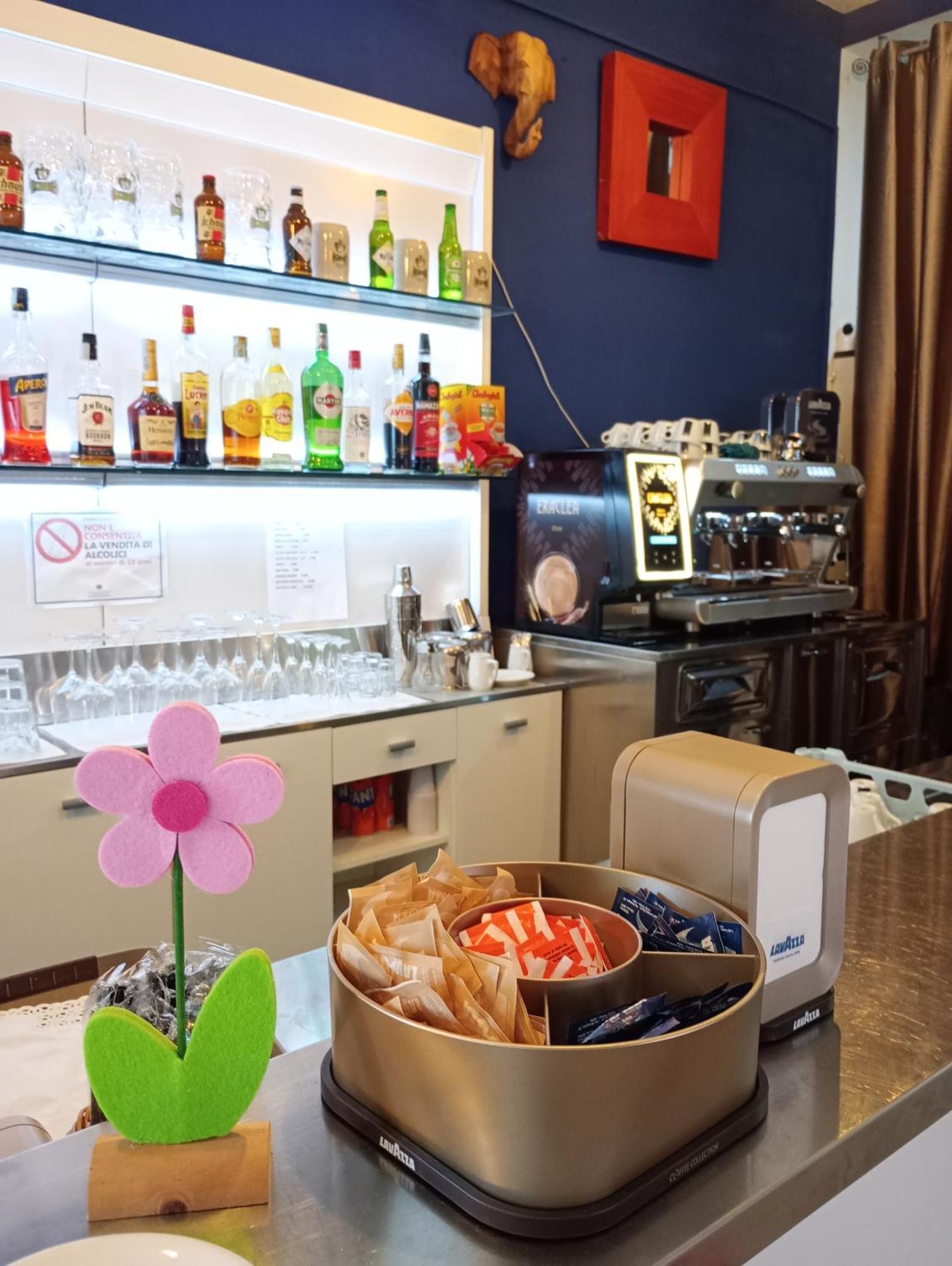 Hotel Holiday Sunshine Summer Misano Adriatico Εξωτερικό φωτογραφία