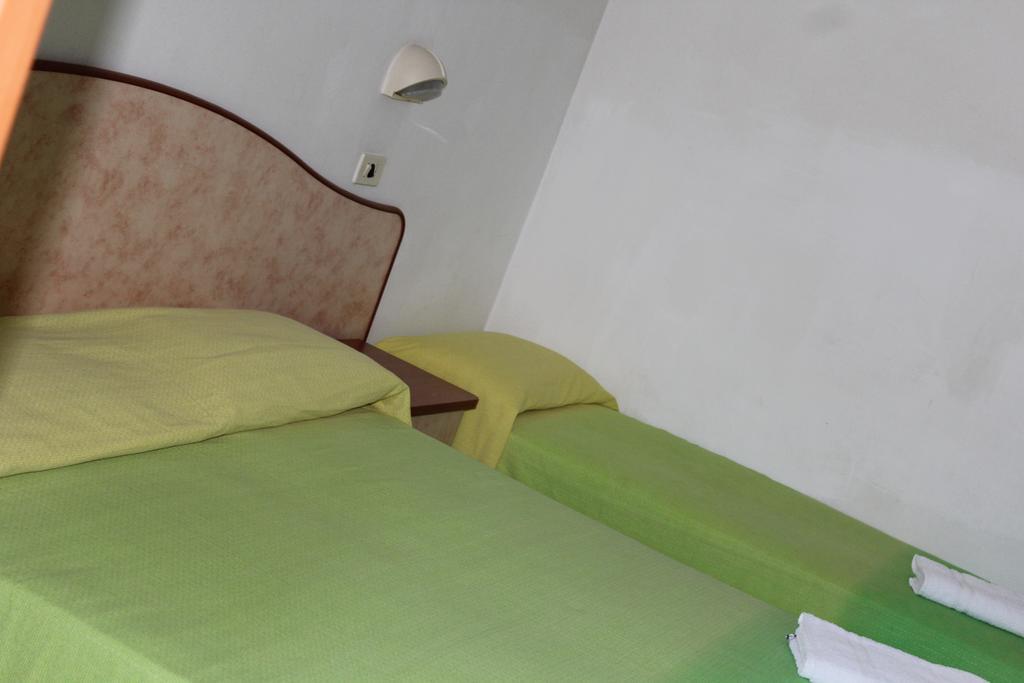 Hotel Holiday Sunshine Summer Misano Adriatico Εξωτερικό φωτογραφία