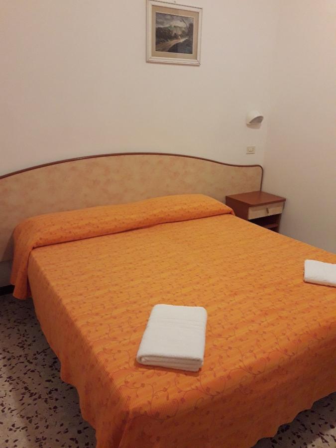 Hotel Holiday Sunshine Summer Misano Adriatico Εξωτερικό φωτογραφία